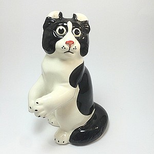 Фарфоровая статуэтка кошка Американский керл черно-белый