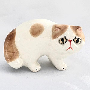 Фарфоровая статуэтка кошка Экзот малый бело-коричневый