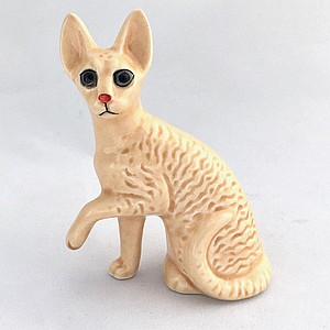 Фарфоровая статуэтка кошка Корниш-рекс малый кремовый