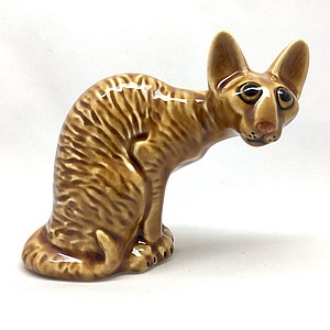 Фарфоровая статуэтка кошка Корниш-рекс рыжий