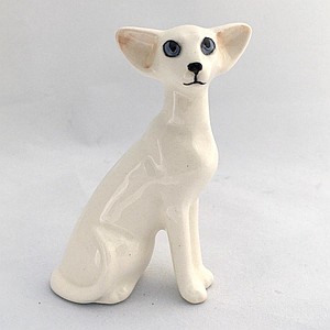 Фарфоровая статуэтка кошка Ориентальная малая сидящая белая