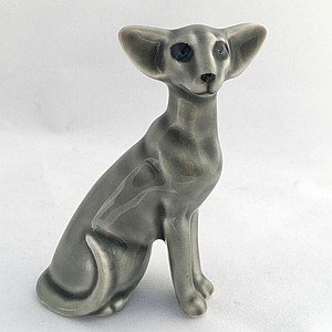 Фарфоровая статуэтка кошка Ориентальная малая сидящая серая