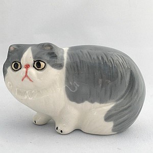 Фарфоровая статуэтка Персидский кот малый бело-серый
