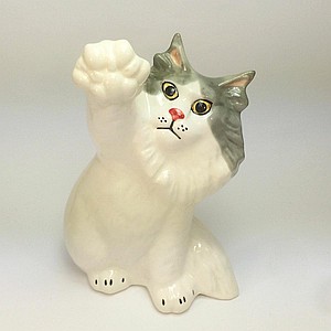 Фарфоровая статуэтка кошка Сибирская бело-серая